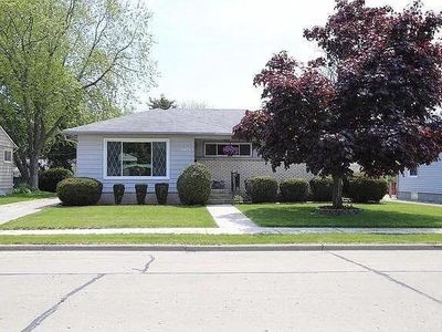 2601 Ridgewood AVENUE, Racine, WI, 53403