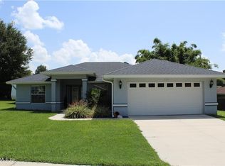 802 Crestview Cir N, Wildwood, FL 34785