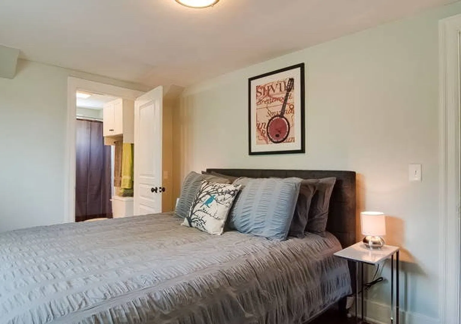 1 bedroom in East Nashville. Minutes to 5 Points & Shelby Bottoms — Photo 3