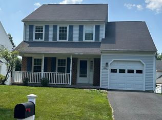 2202 Cedar Mill Ct, Vienna, VA 22182