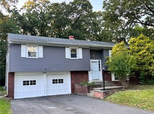 44 Maple St, Cornwall, NY 12518