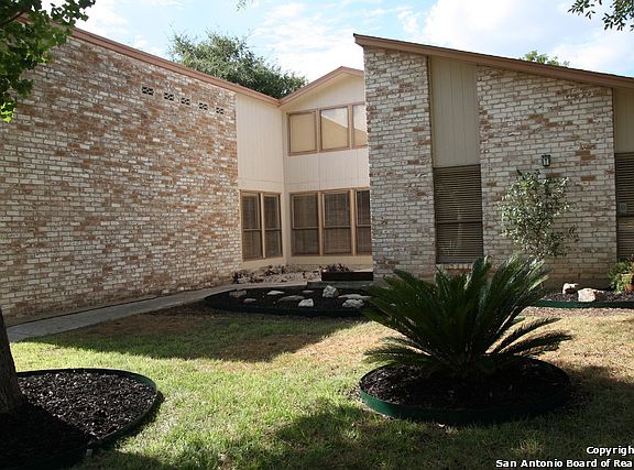 4th image of 15015 Elkton Dr