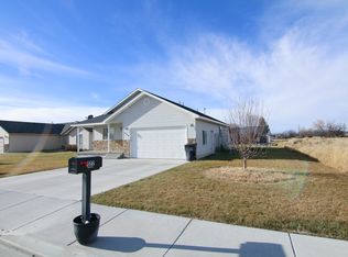 466 Cardinal Dr, Shelley, ID 83274