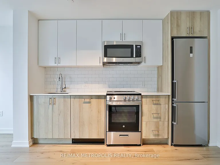 1195 The Queensway #412 — Photo 11