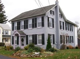 8278 Mertztown Rd, Alburtis, PA 18011