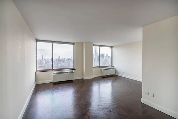 Rented by Keller Williams NYC | media 17