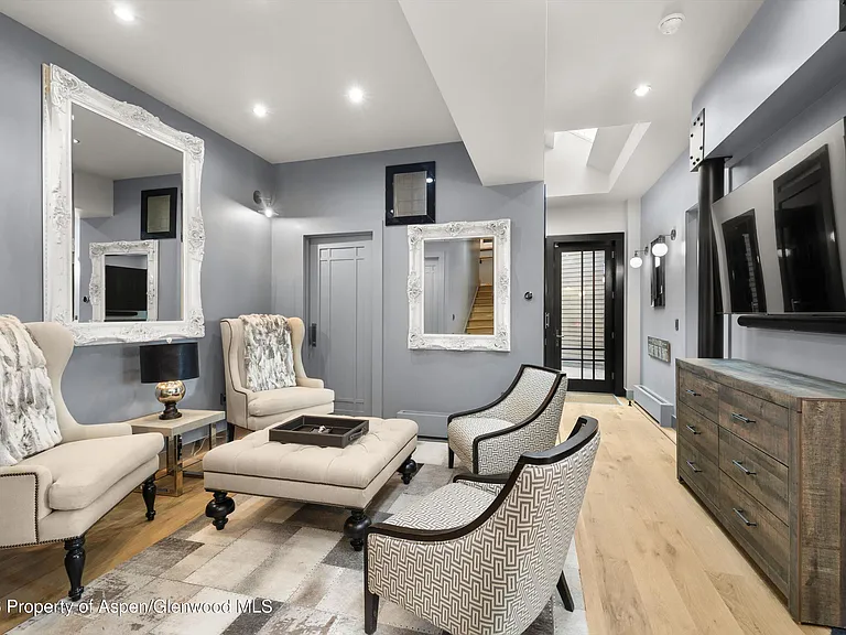 1325 Gateway Rd — Photo 25