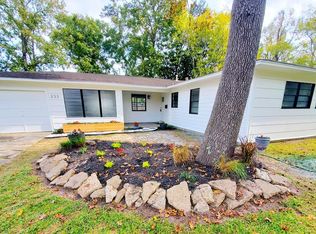 233 Berkshire Ln, Beaumont, TX 77707