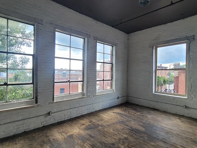 24 W McMicken Ave #3 — Photo 6