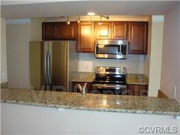3rd image of 10215 Wolfe Manor Ct Unit 506-6