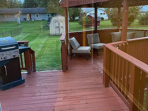 5th image of 905 E Cooper Dr