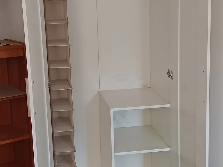 Free standing closet