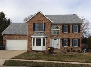 3886 Parkdale Dr, Bettendorf, IA 52722