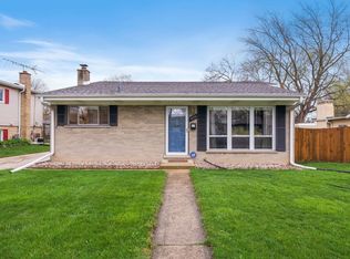 429 N 2nd Ave, Villa Park, IL 60181