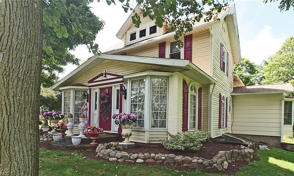 6907 N Nickelplate St, Louisville, OH 44641 Zillow