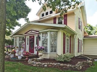 6907 N Nickelplate St, Louisville, OH 44641