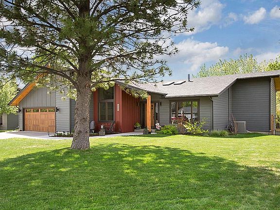 2nd image of 4544 Toyon Dr