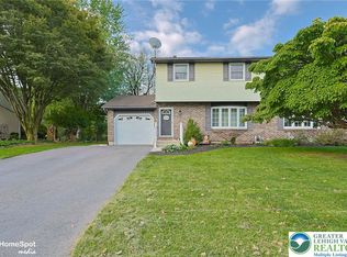56 Jonathan Dr, Easton, PA 18045