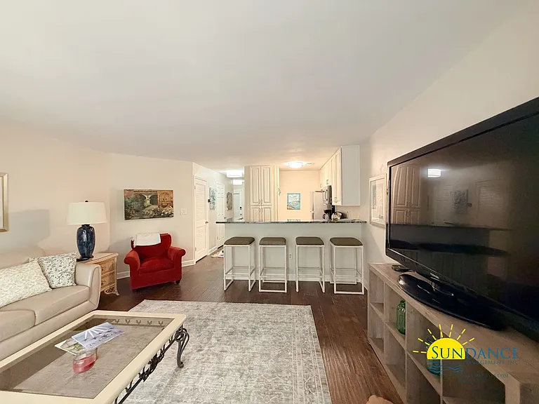 103 Westlake Ct — Photo 5
