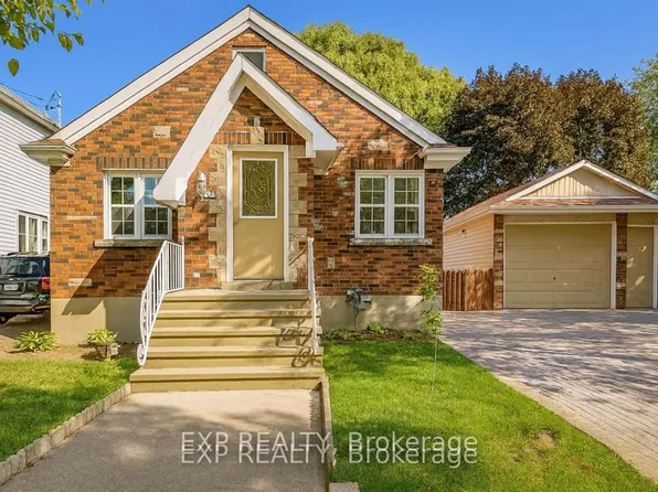 20 Marmora St, Saint Catharines, ON L2P 3C1