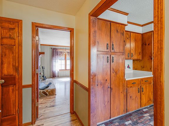 5th image of 335 Howell Rd