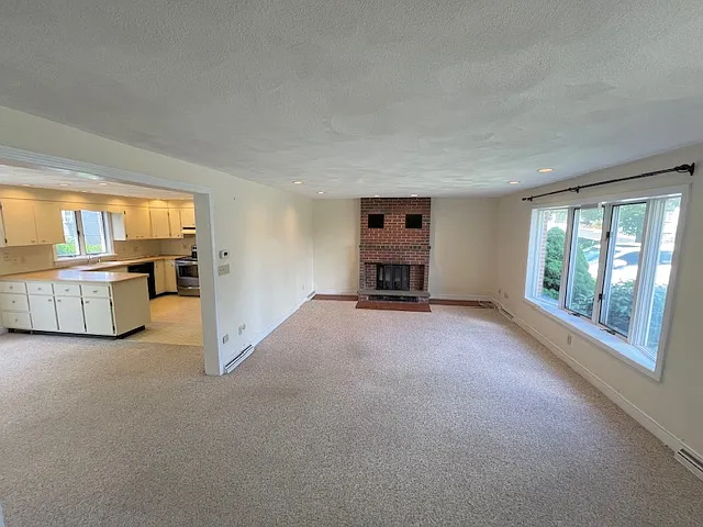 3 bed, 1.5 bath, 1500 sqft, $3,500 — Photo 3