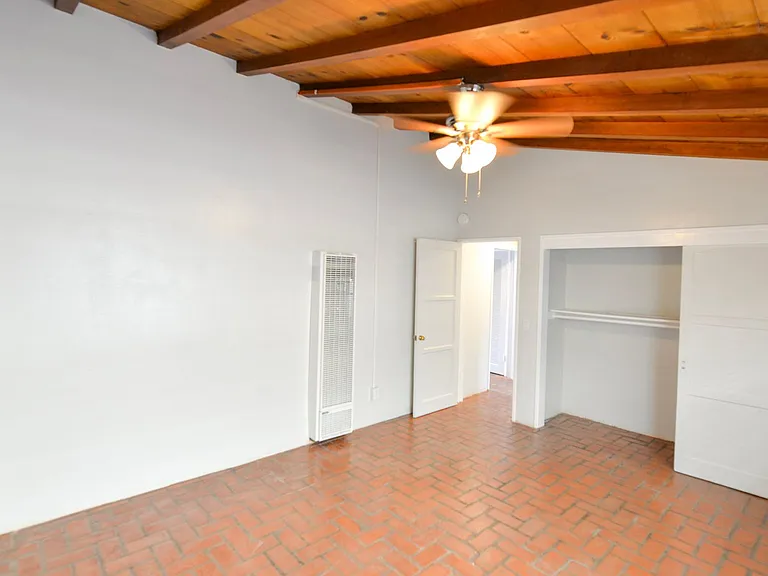 1502 Buena Vista — Photo 9