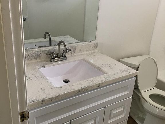 5th image of 12633 Pioneer Blvd APT 15