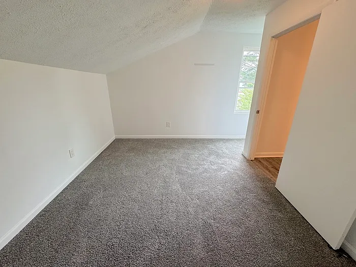 516 Homestead Ave — Photo 34