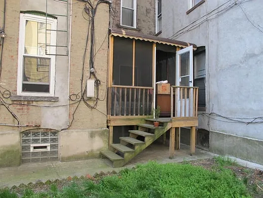 Rented by Dream Space Realty | media 44