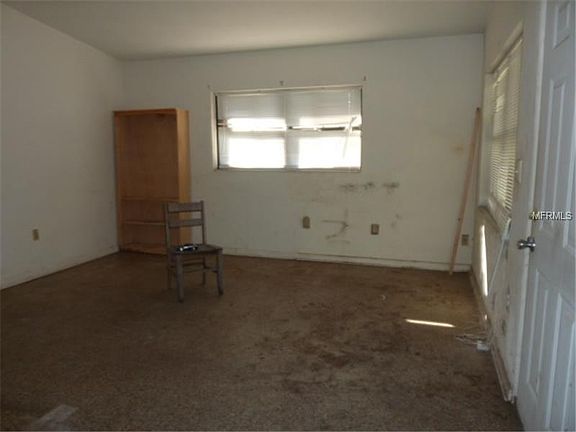 4th image of 3624 Tarpon Dr