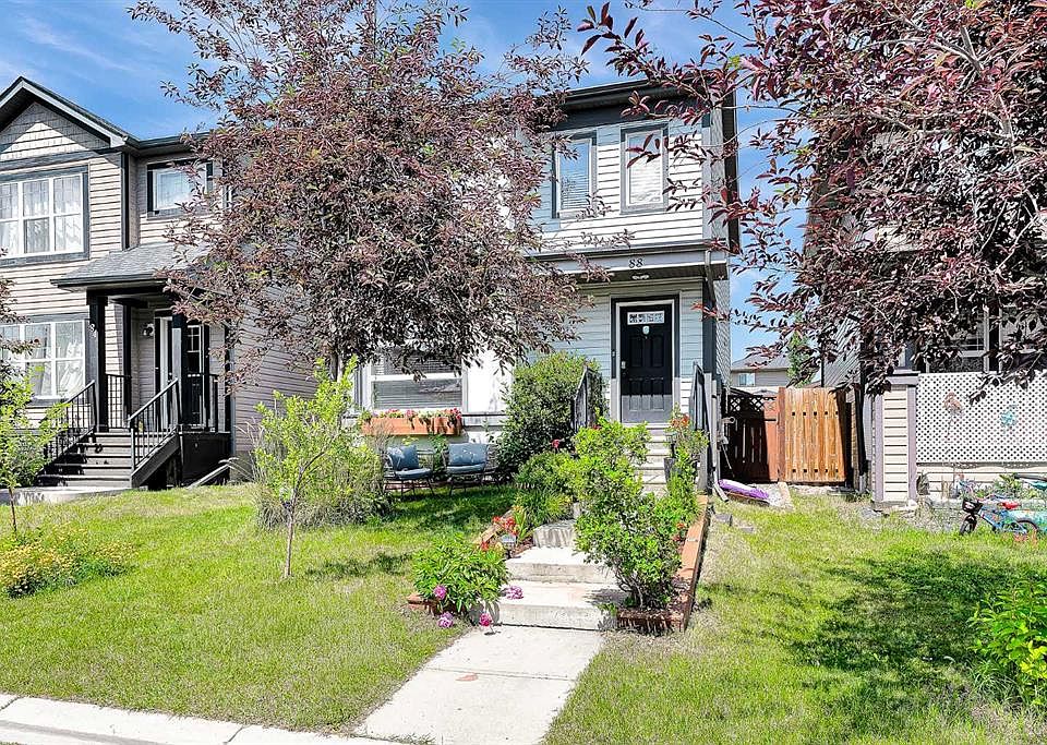 1st image of 88 Walden Gdns SE
