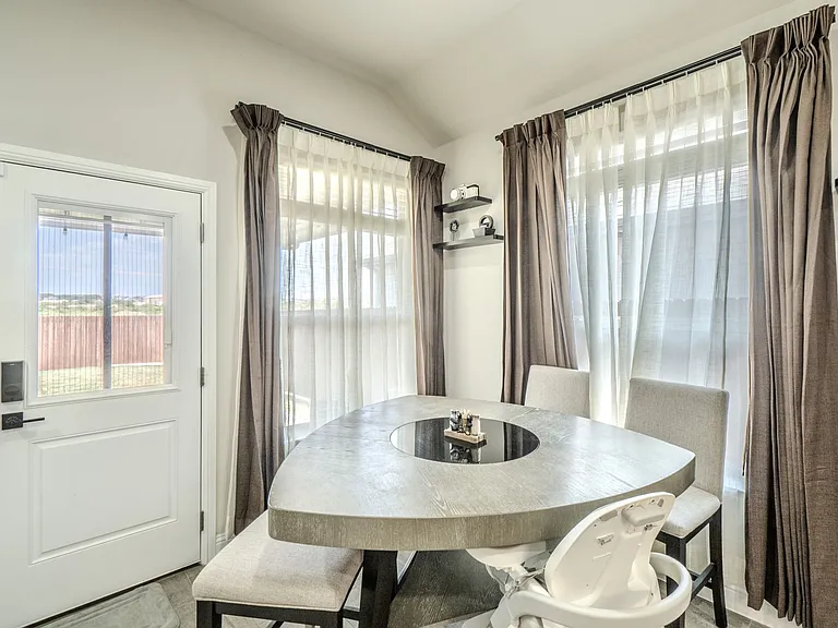 3105 Lionsgate Dr — Photo 18