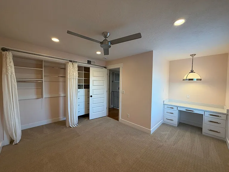 600 N 260 West Cir — Photo 30