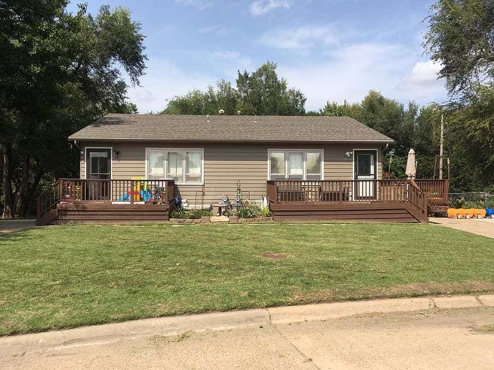 1st image of 452 Hazel Ct