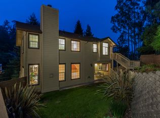 6872 Pinehaven Rd, Oakland, CA 94611