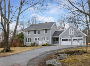 4 Oakwood Rd, Cape Elizabeth, ME 04107