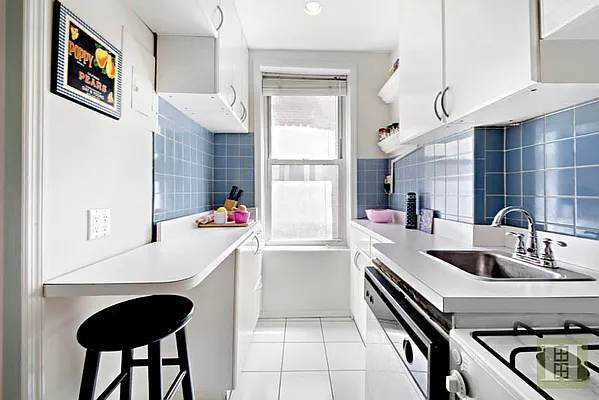 Rented by Halstead Real Estate | media 25