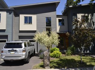 1204 Montello Ave, Hood River, OR 97031