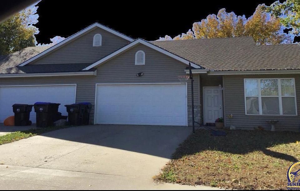 1st image of 3411 & 3413 SE Taurus Ave