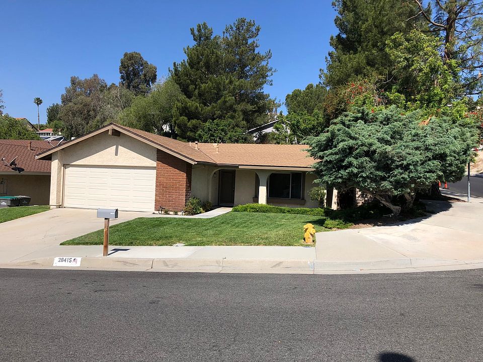 1st image of 28415 Winterdale Dr