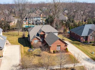 54652 White Spruce Ln, Shelby Township, MI 48315