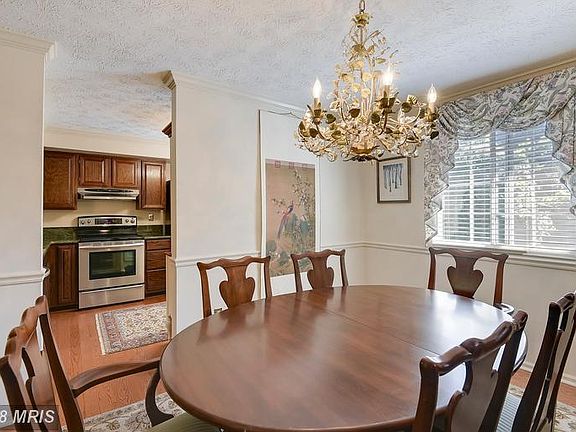5th image of 6127 Gardenia Ct