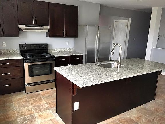 2nd image of 59 Canvass St #3