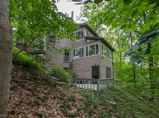 6166 Oakes Rd, Brecksville, OH 44141