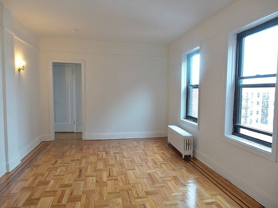 2nd image of 4342 45th St APT 6O