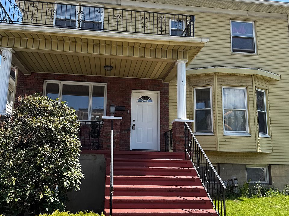 1st image of 252 S Main St #1
