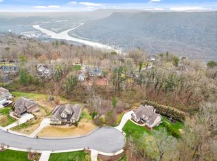 212 Marrcrest Ln, Signal Mountain, TN 37377