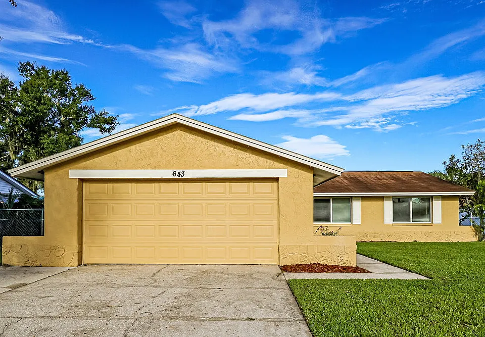 643 Pine Forest Dr