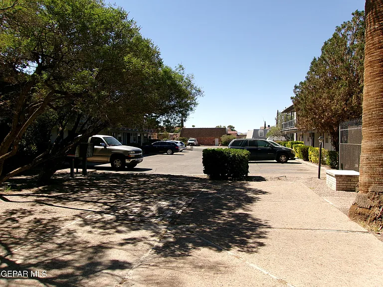 6700 Escondido Dr #F4 — Photo 15